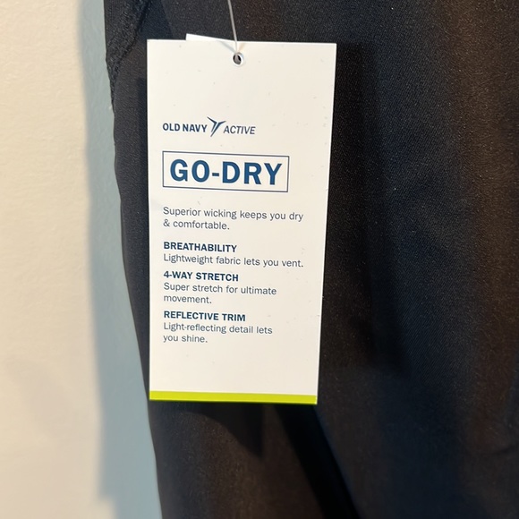 Old navy 7/8 ankle go dry leggings - Picture 5 of 6